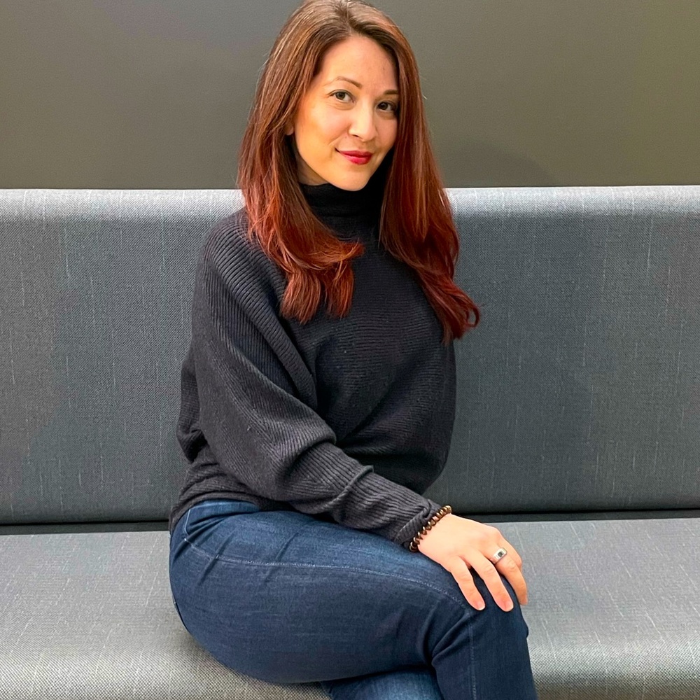Meet your Posher, Cassandra